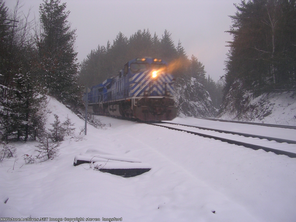Running Light At The Rock Cut